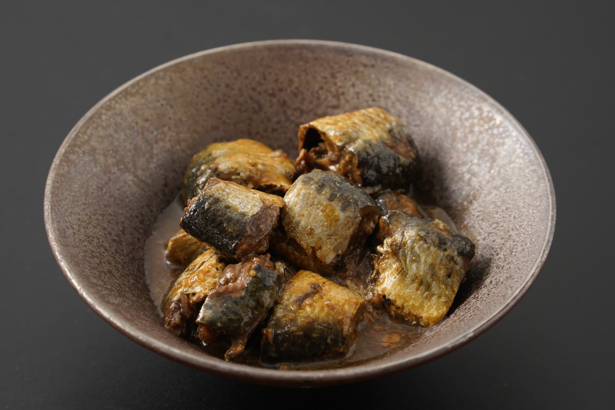 いわし缶木桶仕込み醤油&酢の中身